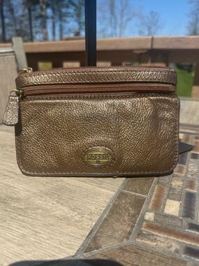 EUC Fossil Explorer zip wallet or change purse Vintage Metallic Leather